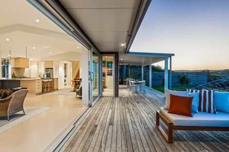 Photo of property in 273 Takatu Road, Tawharanui Peninsula, Warkworth, 0986