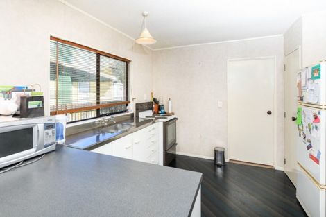 Photo of property in 160b Old Farm Road, Hamilton East, Hamilton, 3216