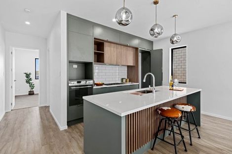 Photo of property in 41 Sunnyheights Road, Orewa, 0931