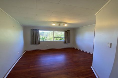 Photo of property in 21 Lavery Place, Sunnynook, Auckland, 0632