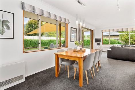 Photo of property in 23 Caulfield Place, Pukehangi, Rotorua, 3015