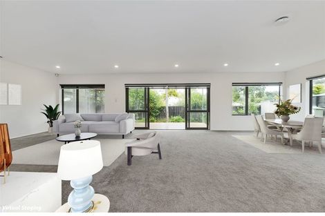 Photo of property in 18b Riverpark Crescent, Henderson, Auckland, 0610
