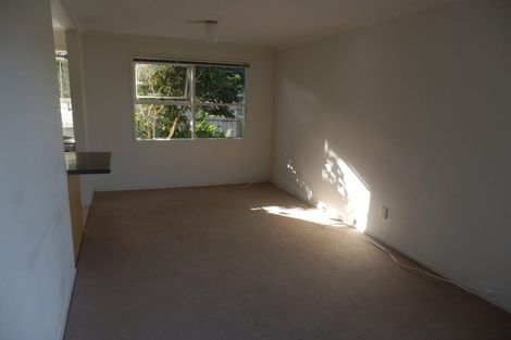 Photo of property in 1/2 Prebble Place, Mission Bay, Auckland, 1071