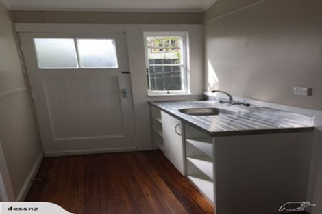 Photo of property in 12b Lewis Street, Blockhouse Bay, Auckland, 0600