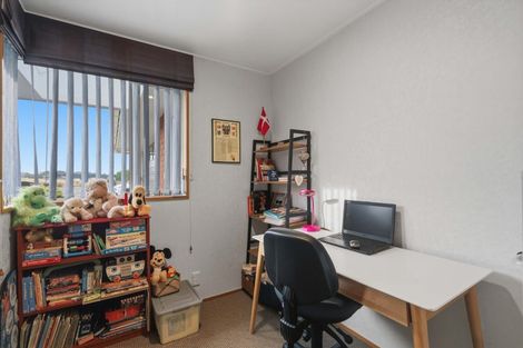 Photo of property in 724 Queens Drive, Waikiwi, Invercargill, 9810