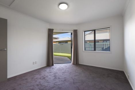 Photo of property in 14/64 Kawaha Point Road, Kawaha Point, Rotorua, 3010