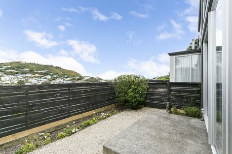 Photo of property in 12/3 Severn Street, Island Bay, Wellington, 6023