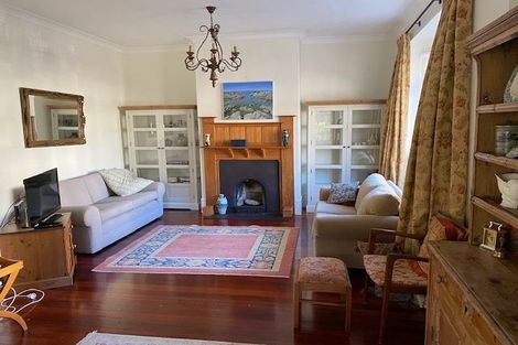 Photo of property in 19 Glen Road, Kelburn, Wellington, 6012