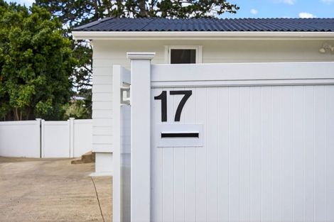 Photo of property in 17 Lysander Crescent, Beach Haven, Auckland, 0626