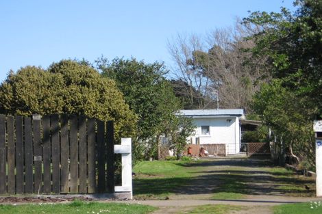 Photo of property in 50 Norbiton Road, Foxton, 4814