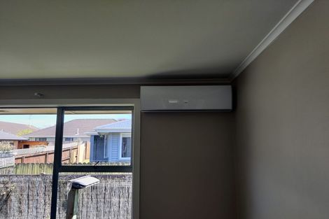 Photo of property in 2/21 Trentham Road, Papakura, 2110