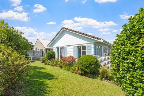 Photo of property in 1/113 Rosario Crescent, Red Beach, 0932