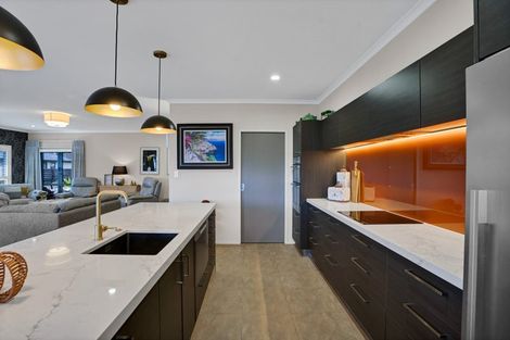Photo of property in 59 Lismore Street, Merrilands, New Plymouth, 4312