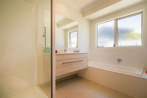 Photo of property in 21 Captain Wood Avenue, Whitianga, 3510