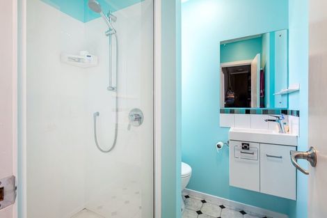 Photo of property in 131 Gloaming Hill, Titahi Bay, Porirua, 5022