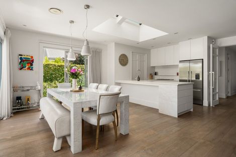 Photo of property in 22 Oceanview Road, Mount Maunganui, 3116