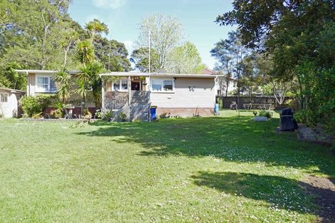 Photo of property in 46 Castleford Street, Green Bay, Auckland, 0604