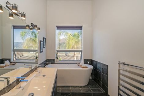 Photo of property in 17 Aquila Drive, Whitianga, 3510