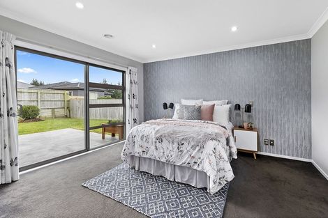 Photo of property in 94 Endeavour Drive, Whitby, Porirua, 5024