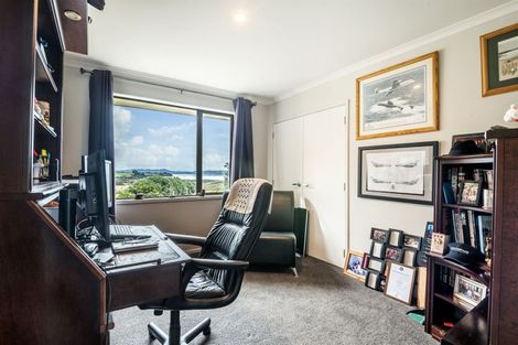 Photo of property in 137 Tuparekura Road, South Head, Helensville, 0874