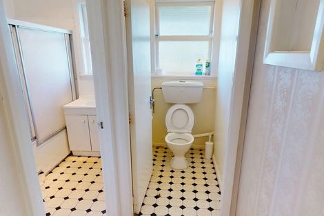 Photo of property in 9 Paeroa Street, Newtown, Wellington, 6021