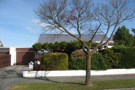 Photo of property in 2/23 Glenside Avenue, Ilam, Christchurch, 8041