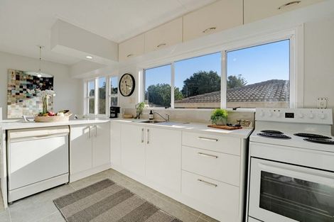 Photo of property in 1/66 Coronation Road, Hillcrest, Auckland, 0627