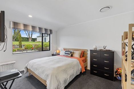 Photo of property in 135 Waikite Road, Welcome Bay, Tauranga, 3175