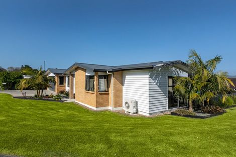 Photo of property in 4 Karika Place, Massey, Auckland, 0614