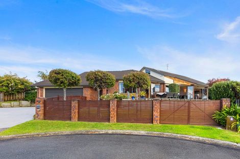 Photo of property in 12 Bayvista Close, Welcome Bay, Tauranga, 3112