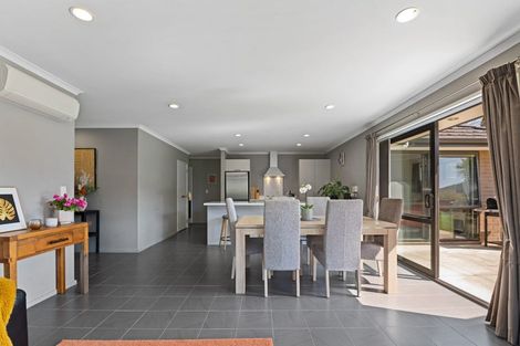 Photo of property in 39 Hamon Place, Pukehangi, Rotorua, 3015