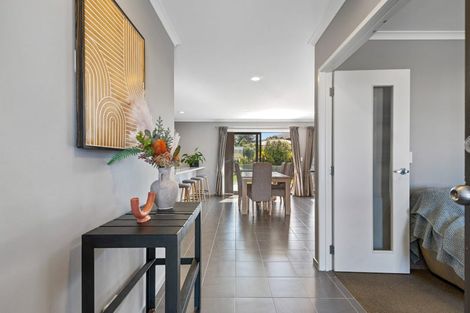 Photo of property in 39 Hamon Place, Pukehangi, Rotorua, 3015