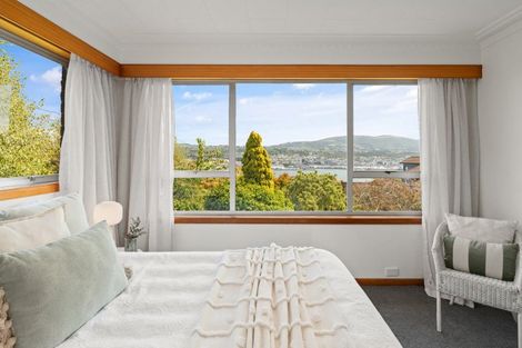 Photo of property in 50 Glendevon Place, Vauxhall, Dunedin, 9013