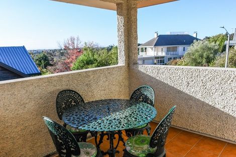 Photo of property in 60 Lucknow Road, Havelock North, 4130