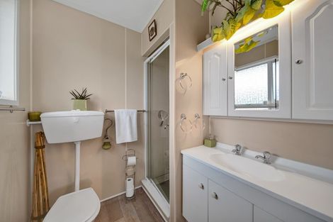 Photo of property in 3 La Salle Drive, Westown, New Plymouth, 4310