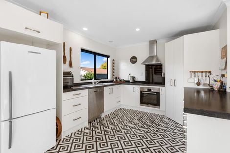 Photo of property in 28 Riverview Road, Huntly, 3700