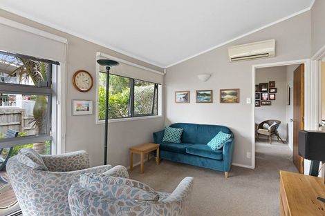 Photo of property in 19a Lidcombe Place, Avondale, Auckland, 1026