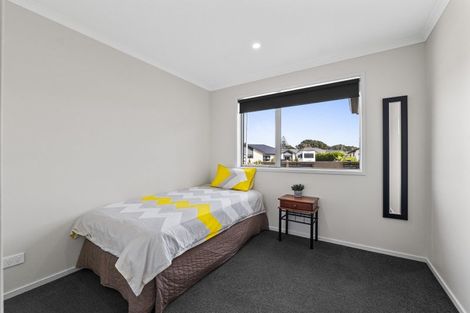 Photo of property in 2 Wentworth Lane, Waiwhakaiho, New Plymouth, 4312