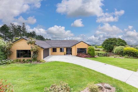 Photo of property in 112 Butcher Road, Pukekohe, 2120