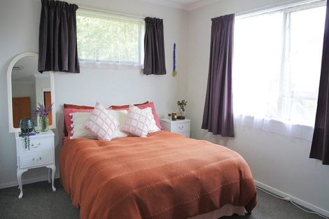 Photo of property in 3 Apollo Parade, Milson, Palmerston North, 4414