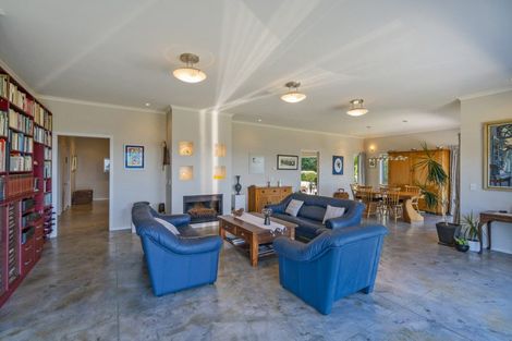 Photo of property in 49 Tarapatiki Drive, Whitianga, 3510