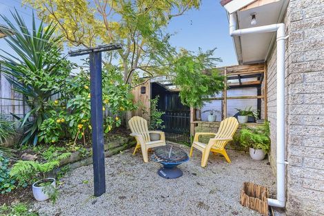 Photo of property in 15b Taylor Terrace, St Andrews, Hamilton, 3200