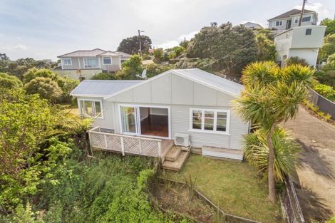 Photo of property in 107 Nevay Road, Miramar, Wellington, 6022