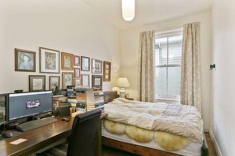 Photo of property in 16a Hadfield Terrace, Kelburn, Wellington, 6012