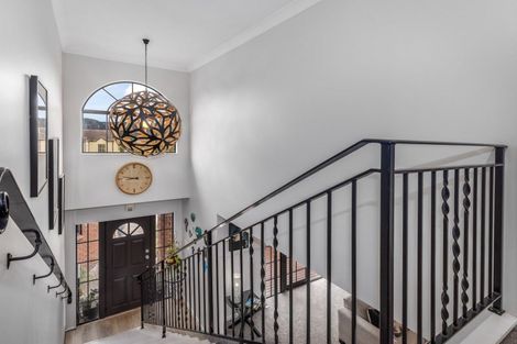 Photo of property in 25 Kilkelly Close, Tawa, Wellington, 5028