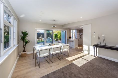 Photo of property in 66 Wilsons Road, Saint Martins, Christchurch, 8022