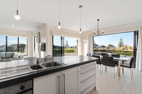 Photo of property in 102b Hinemoa Street, Whangamata, 3620
