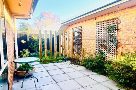 Photo of property in 2/77 Fairfield Avenue, Addington, Christchurch, 8024