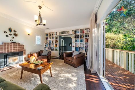 Photo of property in 34 Singers Road, Korokoro, Lower Hutt, 5012