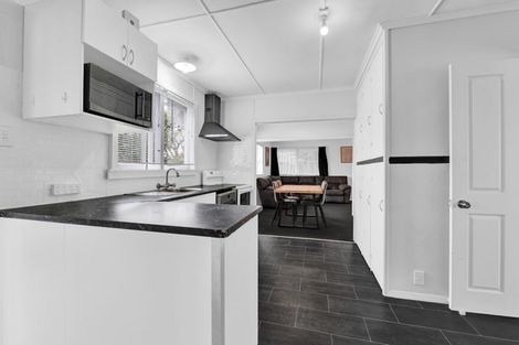 Photo of property in 59 Camberwell Road, Hawera, 4610